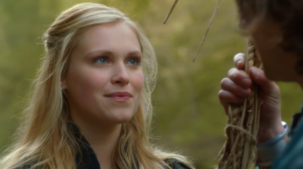The 100 Season One Episode One Pilot Captures-63
