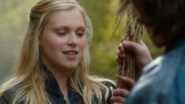 The 100 Season One Episode One Pilot Captures-59
