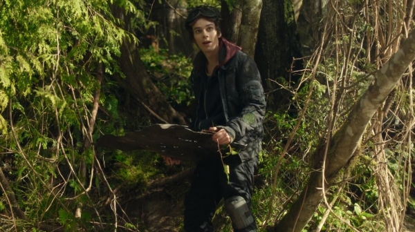 The 100 Season One Episode One Pilot Captures-39

