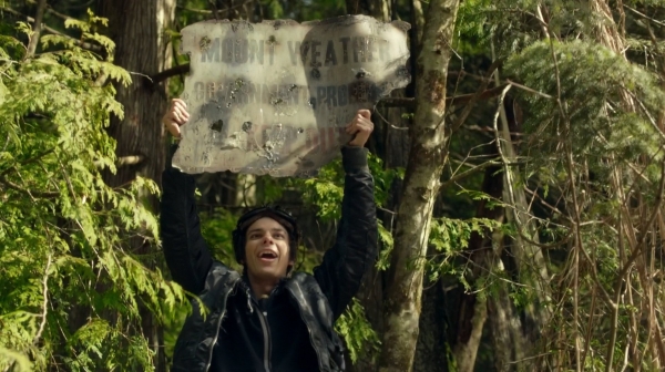 The 100 Season One Episode One Pilot Captures-33
