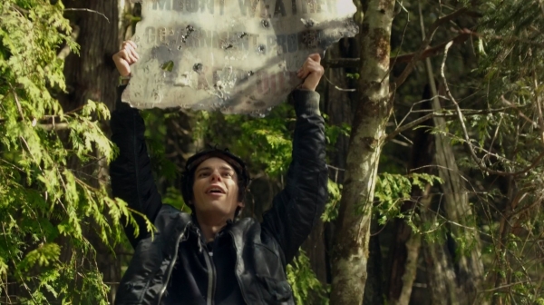 The 100 Season One Episode One Pilot Captures-25
