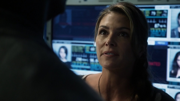 The 100 Season One Episode Two Earth Skills Captures-2666
