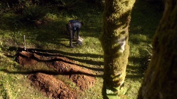 The 100 Season One Episode Two Earth Skills Captures-2600
