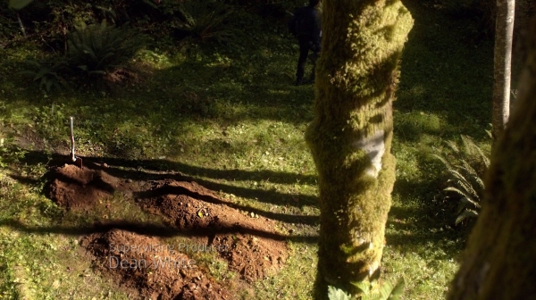 The 100 Season One Episode Two Earth Skills Captures-2597
