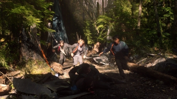 The 100 Season One Episode Two Earth Skills Captures-2576
