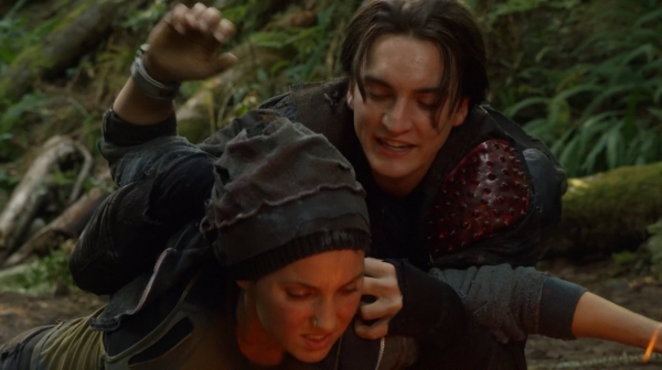 The 100 Season One Episode Two Earth Skills Captures-2505

