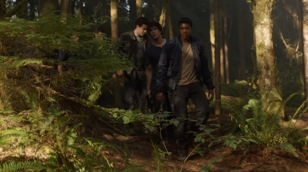 The 100 Season One Episode Two Earth Skills Captures-2503
