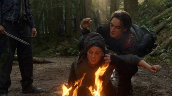 The 100 Season One Episode Two Earth Skills Captures-2499
