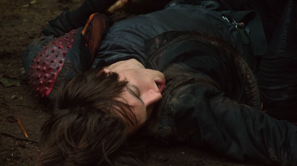 The 100 Season One Episode Two Earth Skills Captures-2481
