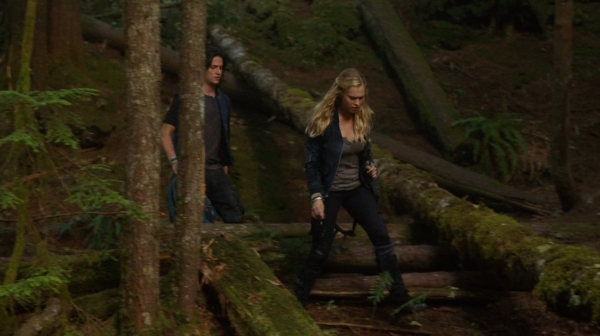 The 100 Season One Episode Two Earth Skills Captures-2442
