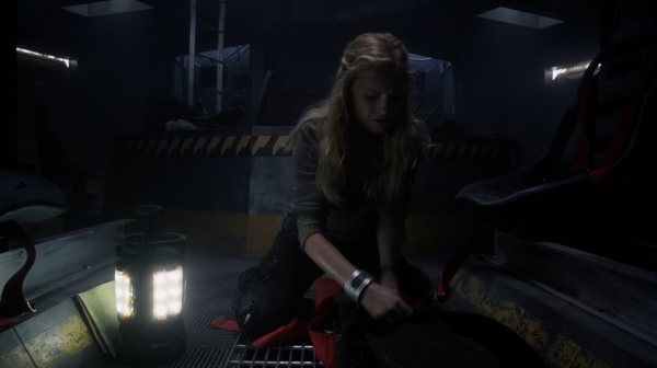 The 100 Season One Episode Two Earth Skills Captures-2074
