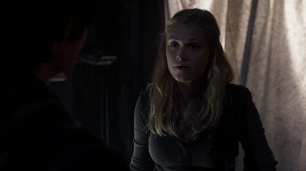 The 100 Season One Episode Two Earth Skills Captures-2008
