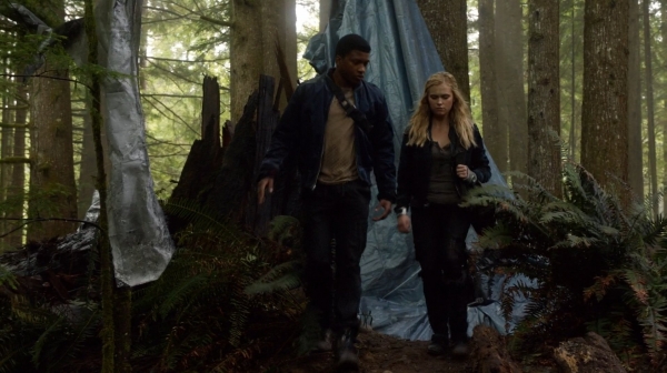 The 100 Season One Episode Two Earth Skills Captures-1871

