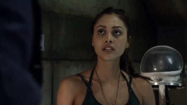 The 100 Season One Episode Two Earth Skills Captures-1750
