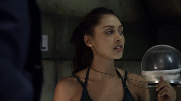 The 100 Season One Episode Two Earth Skills Captures-1747
