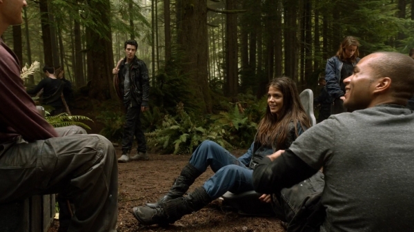 The 100 Season One Episode Two Earth Skills Captures-1741
