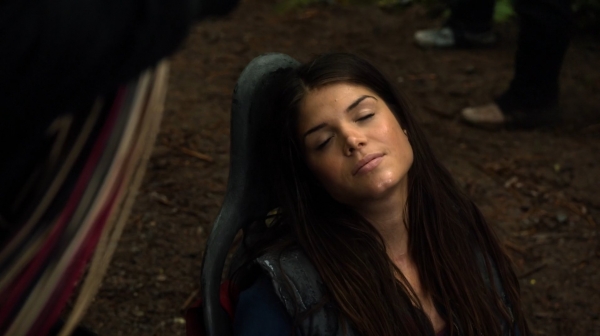 The 100 Season One Episode Two Earth Skills Captures-1720
