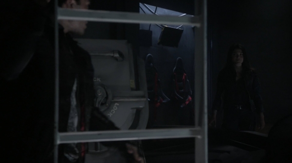 The 100 Season One Episode Two Earth Skills Captures-1680
