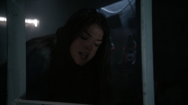 The 100 Season One Episode Two Earth Skills Captures-1646
