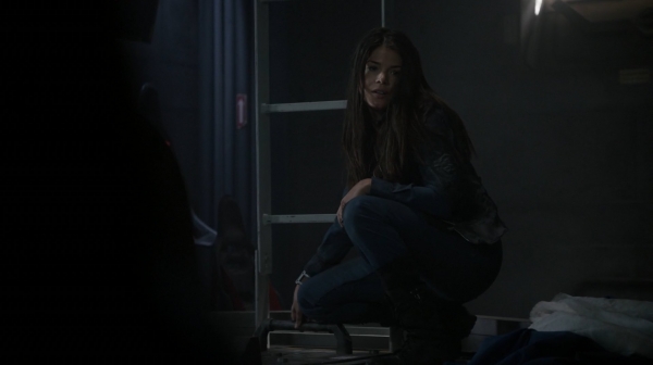 The 100 Season One Episode Two Earth Skills Captures-1638
