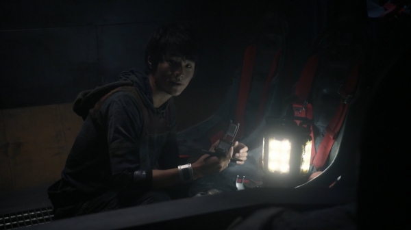 The 100 Season One Episode Two Earth Skills Captures-1636
