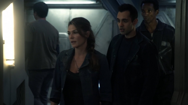 The 100 Season One Episode Two Earth Skills Captures-1617
