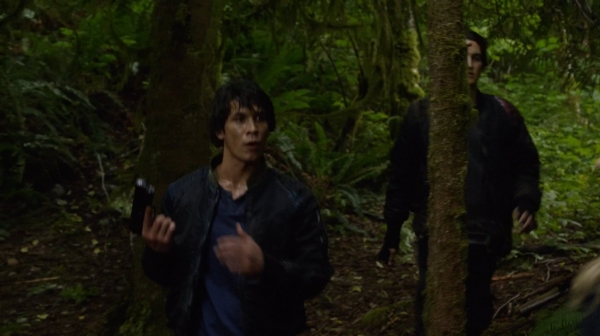 The 100 Season One Episode Two Earth Skills Captures-1554
