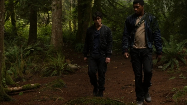 The 100 Season One Episode Two Earth Skills Captures-1497
