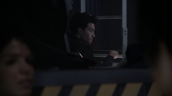 The 100 Season One Episode Two Earth Skills Captures-1400
