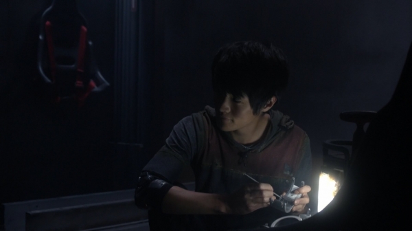 The 100 Season One Episode Two Earth Skills Captures-1389
