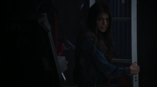 The 100 Season One Episode Two Earth Skills Captures-1369
