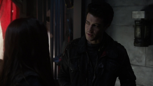 The 100 Season One Episode Two Earth Skills Captures-1351
