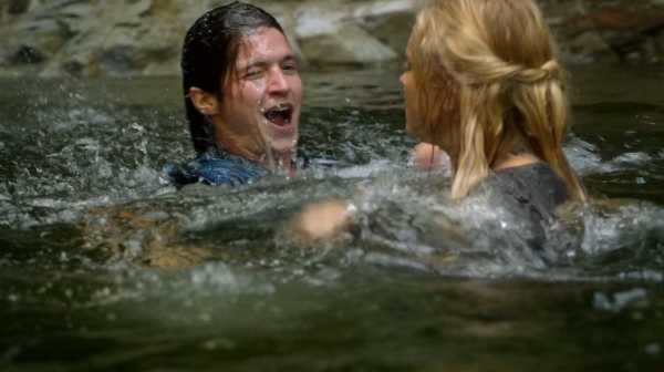 The 100 Season One Episode Two Earth Skills Captures-1240
