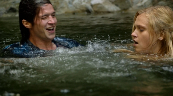 The 100 Season One Episode Two Earth Skills Captures-1238
