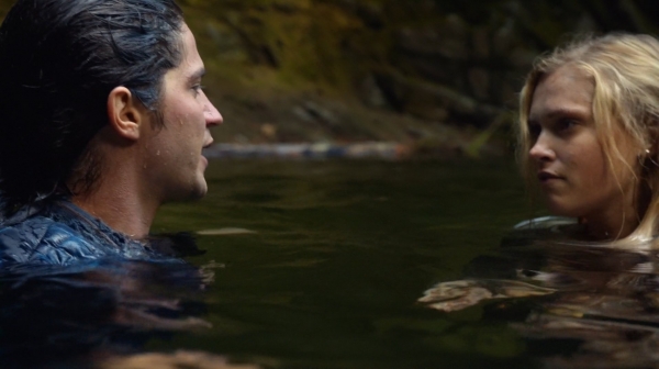 The 100 Season One Episode Two Earth Skills Captures-1216
