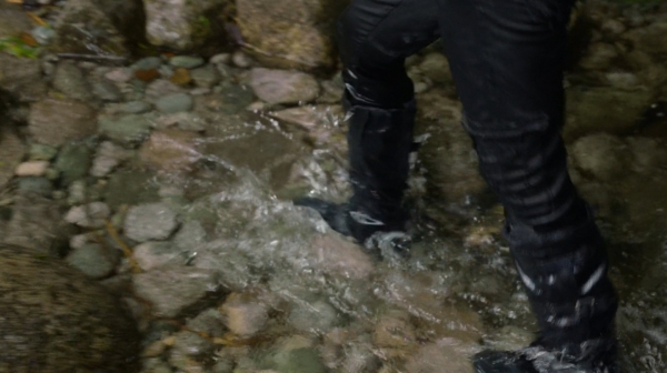 The 100 Season One Episode Two Earth Skills Captures-1174
