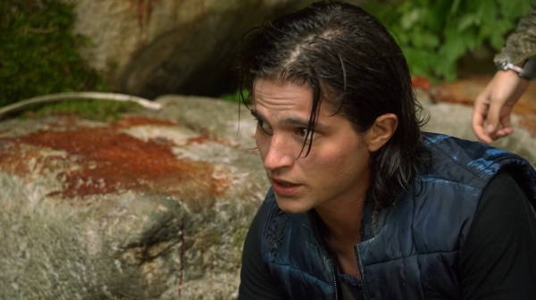 The 100 Season One Episode Two Earth Skills Captures-1140
