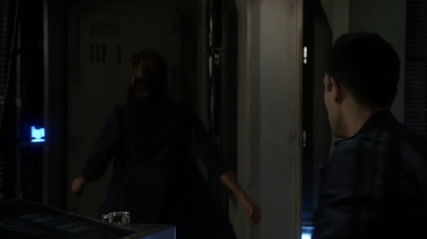 The 100 Season One Episode Two Earth Skills Captures-1109
