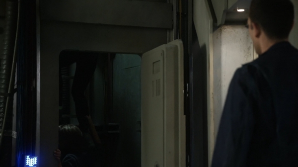The 100 Season One Episode Two Earth Skills Captures-1103
