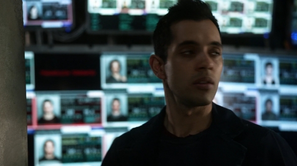 The 100 Season One Episode Two Earth Skills Captures-1102
