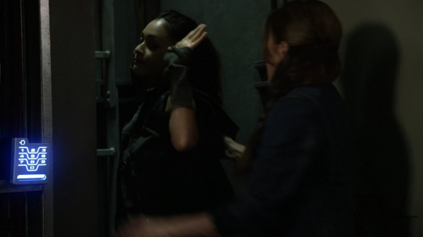 The 100 Season One Episode Two Earth Skills Captures-1099
