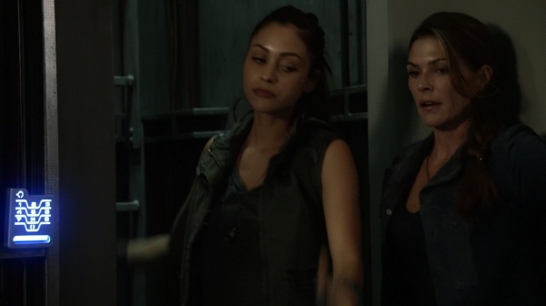 The 100 Season One Episode Two Earth Skills Captures-1098
