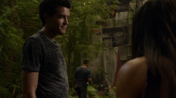 The 100 Season One Episode Two Earth Skills Captures-1039
