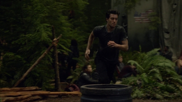 The 100 Season One Episode Two Earth Skills Captures-992
