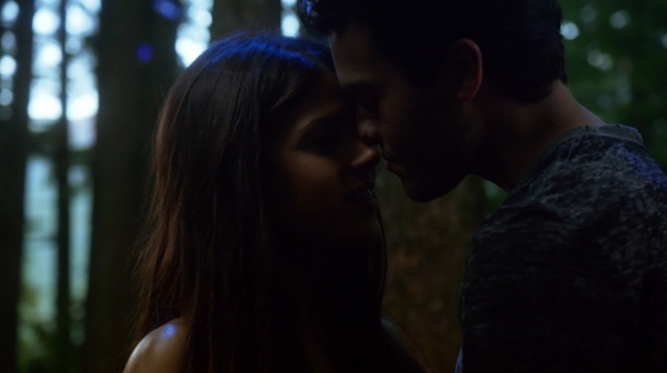 The 100 Season One Episode Two Earth Skills Captures-883
