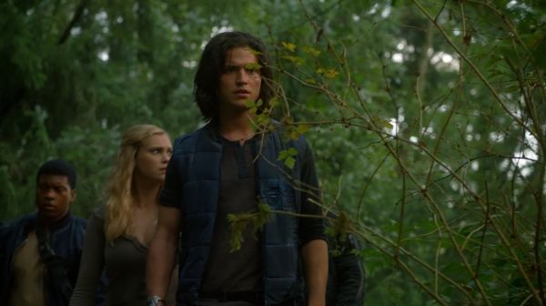 The 100 Season One Episode Two Earth Skills Captures-852
