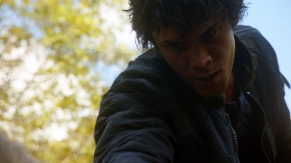 The 100 Season One Episode Two Earth Skills Captures-799
