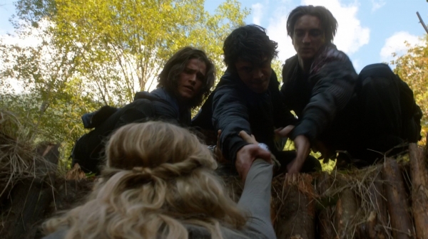The 100 Season One Episode Two Earth Skills Captures-792
