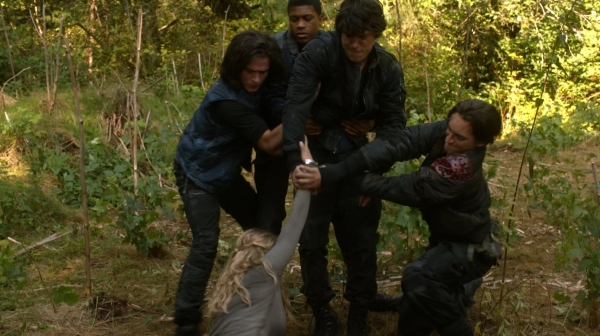 The 100 Season One Episode Two Earth Skills Captures-790
