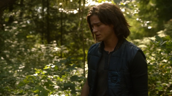 The 100 Season One Episode Two Earth Skills Captures-775
